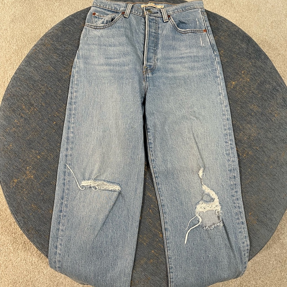 Levi’s Ribcage Jeans